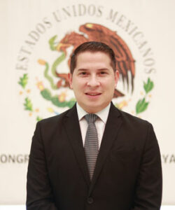 Lic. Edgar Roberto Olivares Gallardo