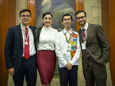 Gana Oaxaca Concurso Nacional de Oratoria