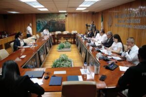 Evalúan diputadas y diputados aspirantes al Poder Judicial