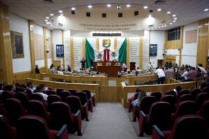 Rinden protesta de ley dos nuevos representantes populares suplentes