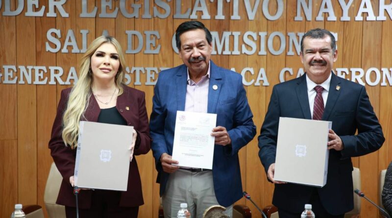 Recibe Congreso paquete económico del gobierno de Nayarit para el 2025