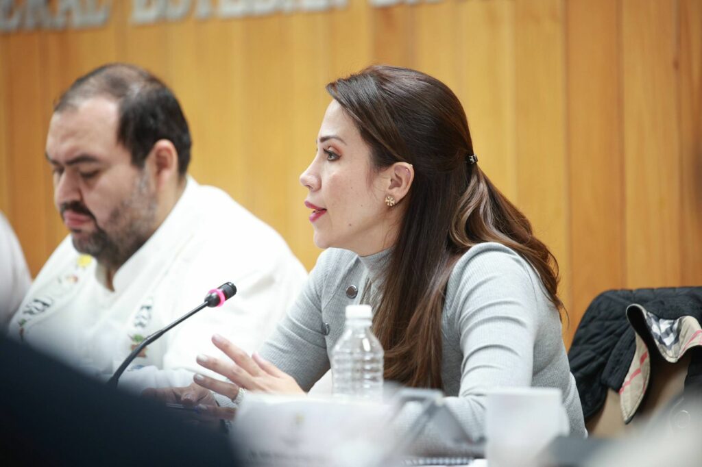 Analizan las y los diputados nueva Ley de Derecho de Vía en Nayarit