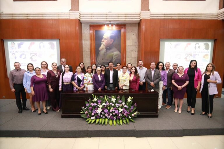 Conmemora Congreso el Día Internacional de la Mujer