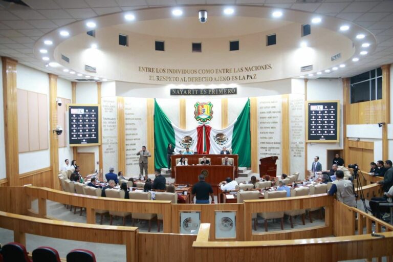 Legislará Congreso para eliminar la brecha salarial de las mujeres