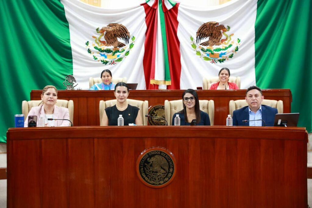 Comparecen ante el Congreso funcionarios de Movilidad y Medio Ambiente 