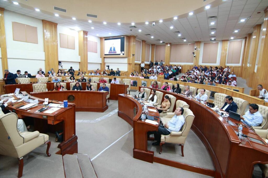 Comparecen ante el Congreso funcionarios de Movilidad y Medio Ambiente 
