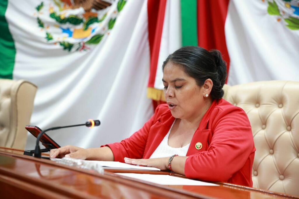 Comparecen ante el Congreso funcionarios de Movilidad y Medio Ambiente 