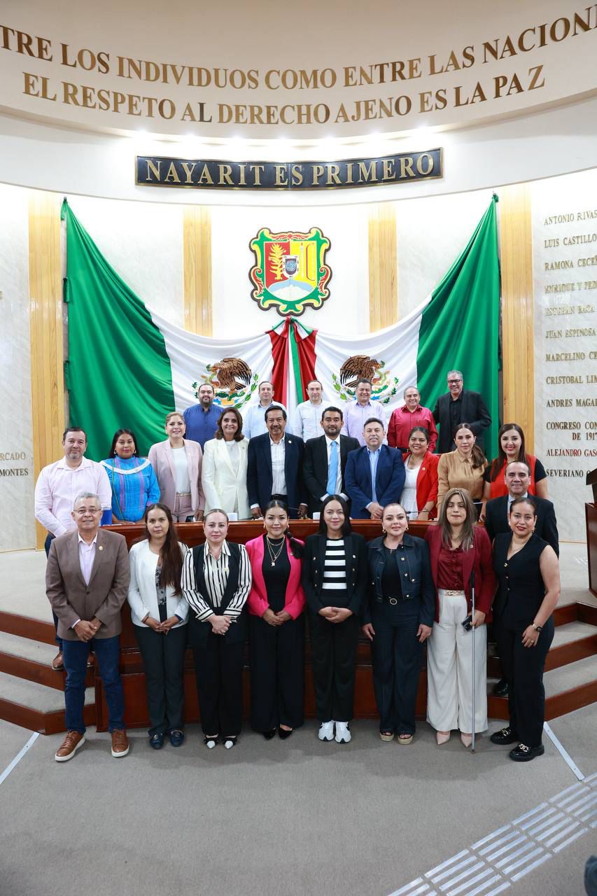 Comparecen ante Congreso titulares de Educación y Salud