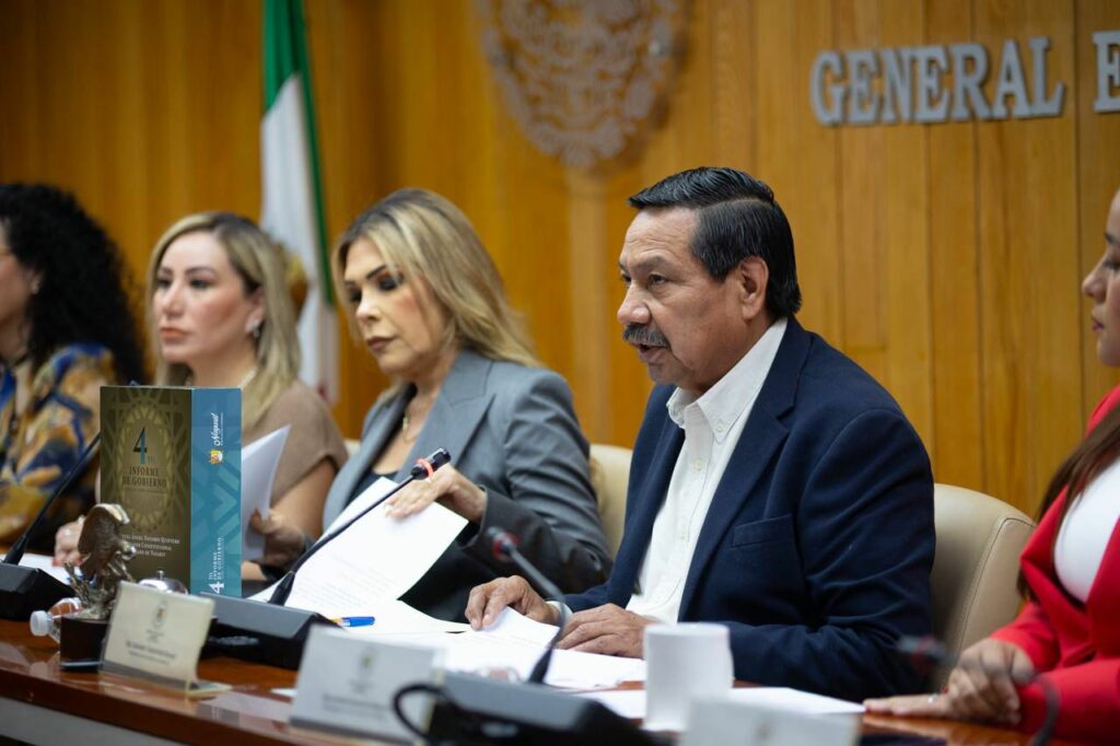 Recibe Cámara de Diputados el IV Informe de Gobierno 