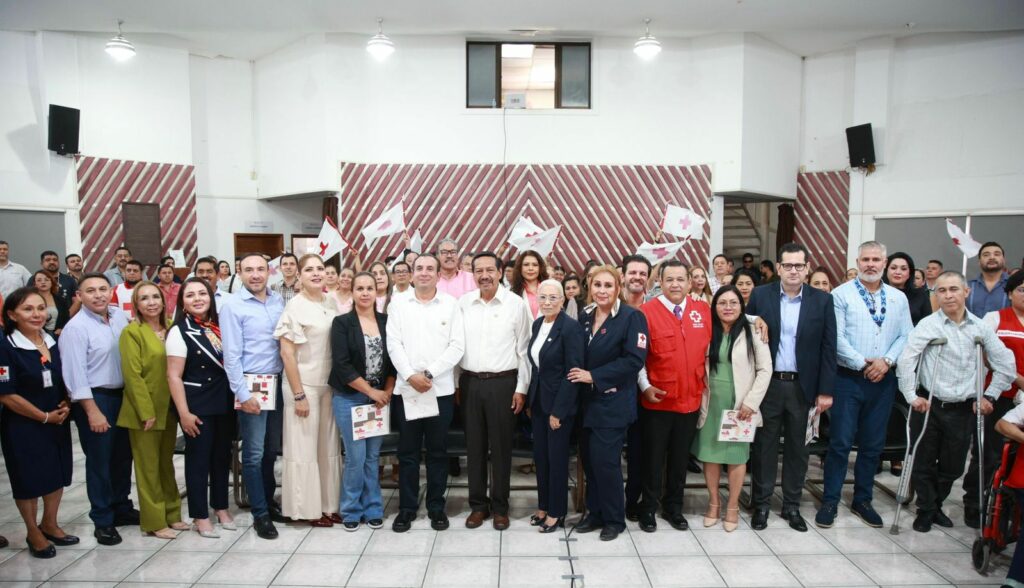 Participa Congreso en la colecta anual de la Cruz Roja 