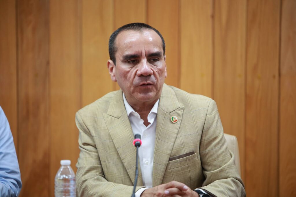 Prepara Congreso a jóvenes del Parlamento Juvenil Nayarit 2026