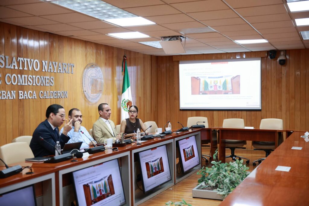 Prepara Congreso a jóvenes del Parlamento Juvenil Nayarit 2026