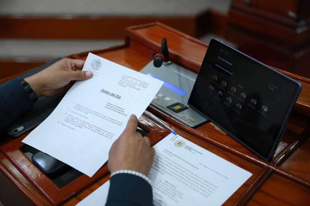Define Congreso mesa directiva del segundo periodo de sesiones  