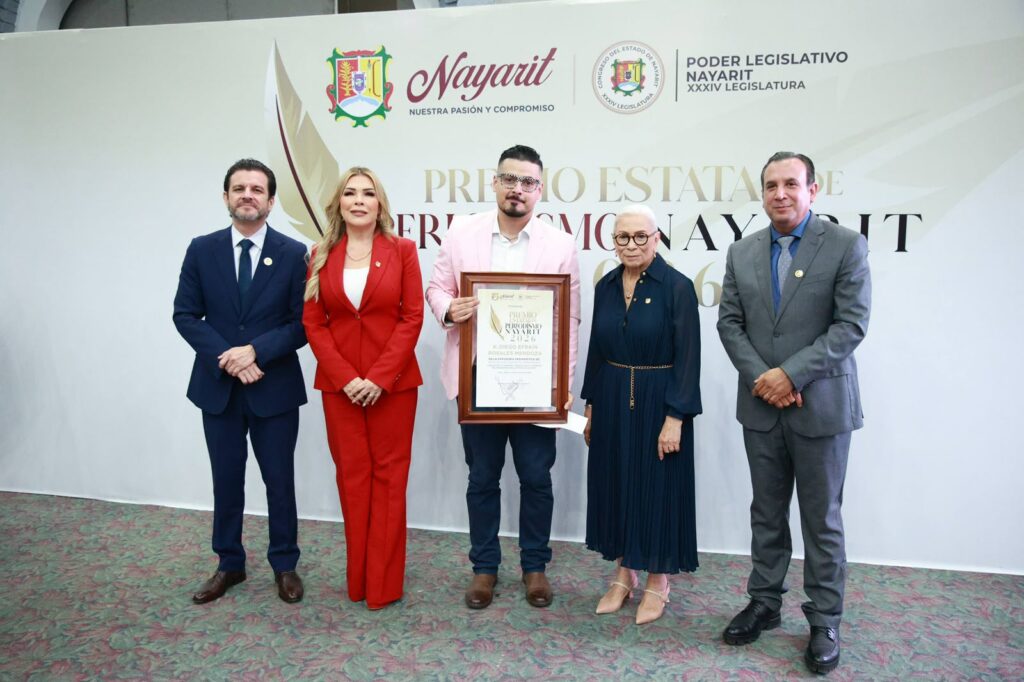 Nayarit reconoce a sus periodistas
