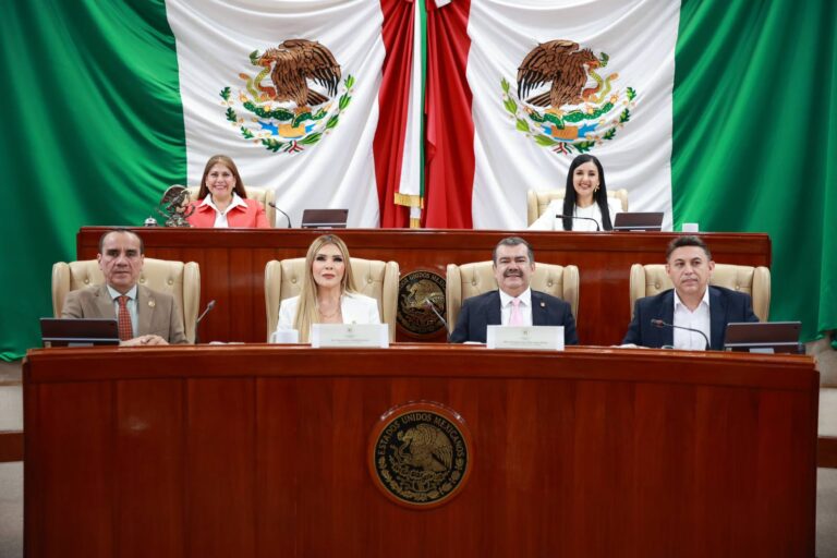 Evalúa Congreso resultados del Quinto Informe de Gobierno