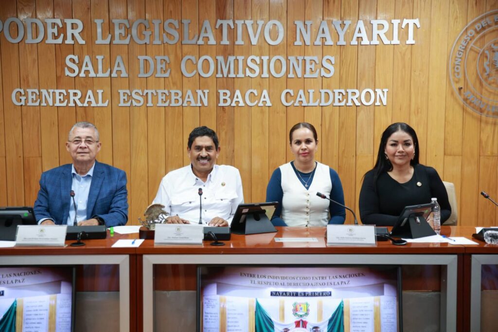 Avanza en el Congreso procesos de justicia laboral e igualdad municipal